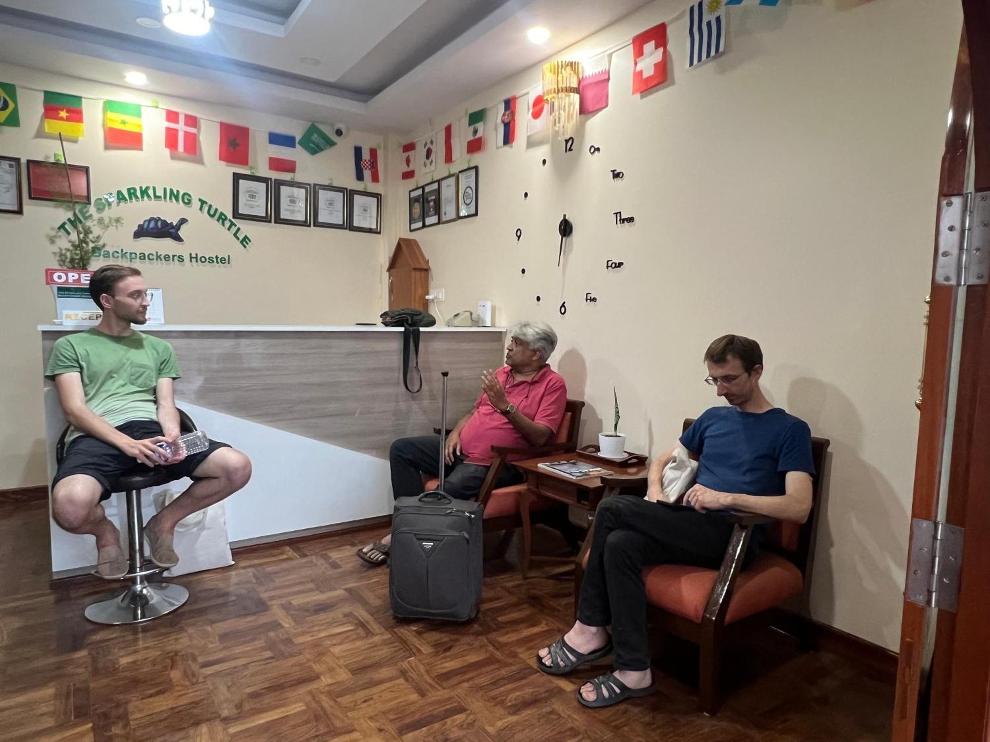 The Sparkling Turtle Backpackers Hostel Kathmandu Exterior photo
